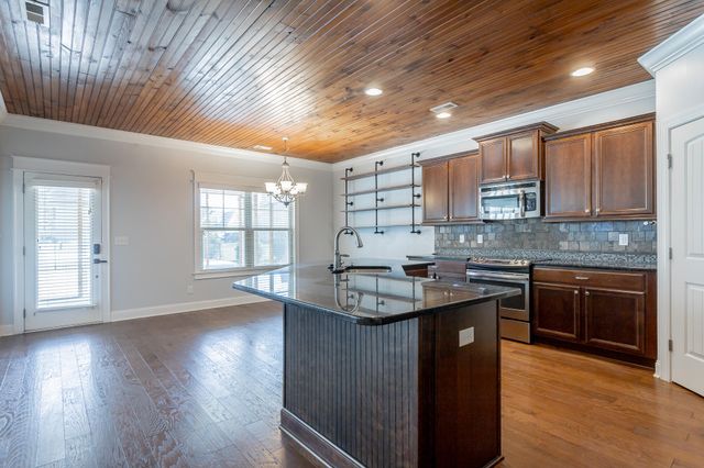 7364 Red Poppy Drive, Ooltewah, TN 37363