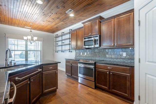 7364 Red Poppy Drive, Ooltewah, TN 37363