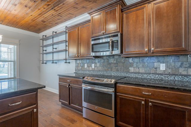 7364 Red Poppy Drive, Ooltewah, TN 37363