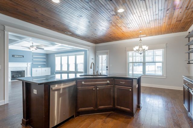 7364 Red Poppy Drive, Ooltewah, TN 37363