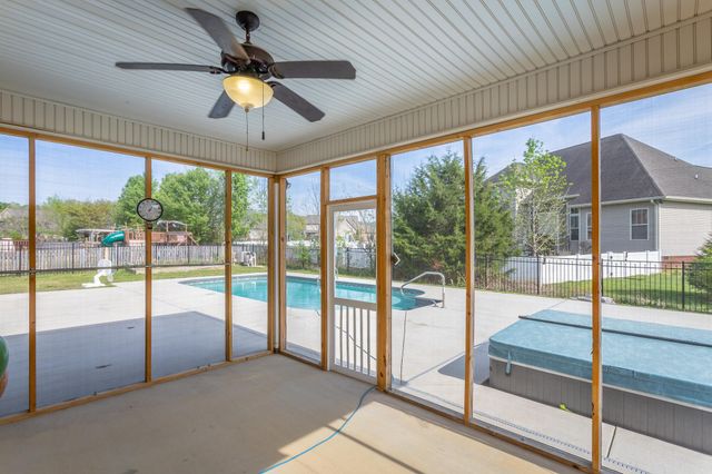 7364 Red Poppy Drive, Ooltewah, TN 37363