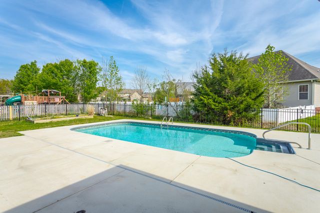 7364 Red Poppy Drive, Ooltewah, TN 37363