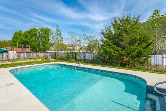 7364 Red Poppy Drive, Ooltewah, TN 37363