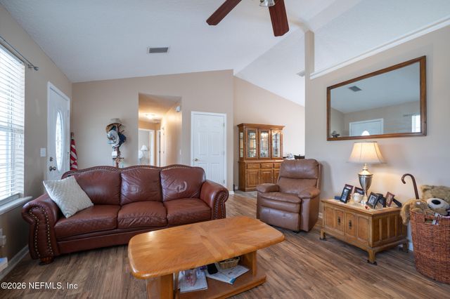 27333 W FOURTEENTH Avenue, Hilliard, FL 32046