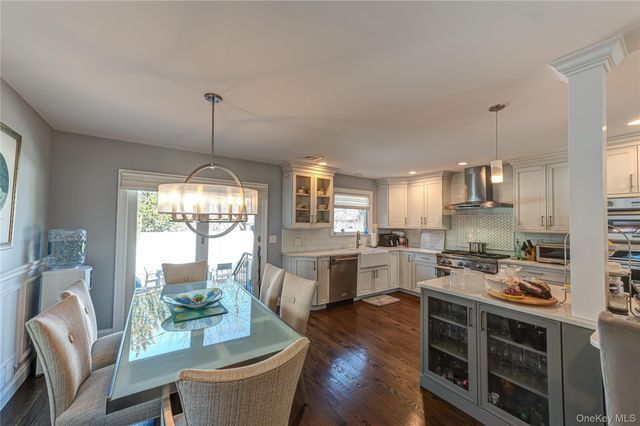 35 Circle Drive, Syosset, NY 11791