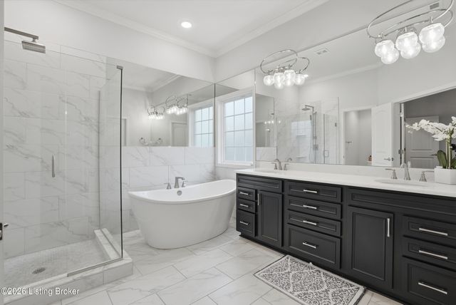 118 Charmwood Ct, Louisville, KY 40245