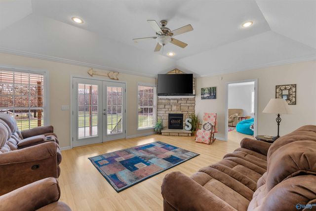 1620 County Road 160, Crossville, AL 35962