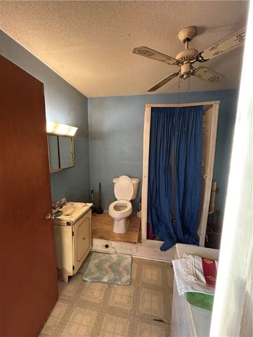 8810 Green Point Drive, Altus, AR 72821