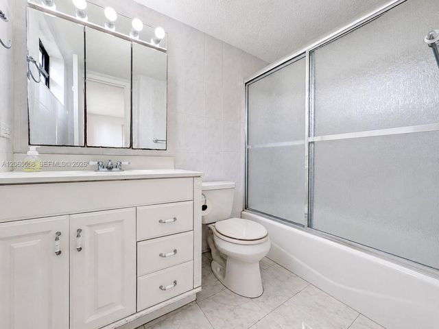 17011 N Bay Road 801, Sunny Isles Beach, FL 33160