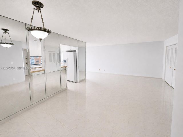 17011 N Bay Road 801, Sunny Isles Beach, FL 33160