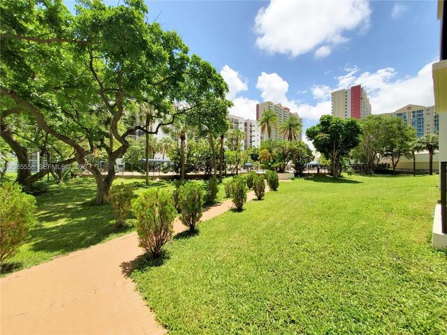 17011 N Bay Road 801, Sunny Isles Beach, FL 33160