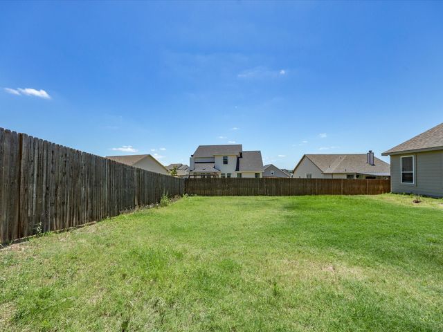 812 Taliaferro Trail, Springtown, TX 76082