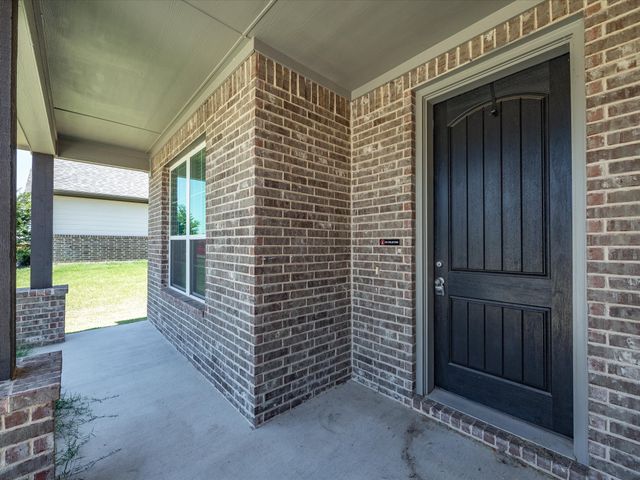 812 Taliaferro Trail, Springtown, TX 76082
