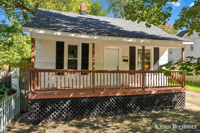 1344 Maude Avenue, Grand Rapids, MI 49505