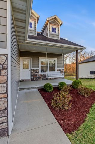 3304 TIMBER RUN DR, Columbia, MO 65203