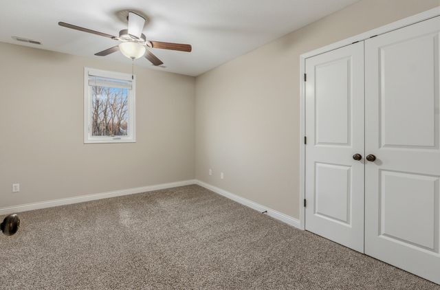 3304 TIMBER RUN DR, Columbia, MO 65203