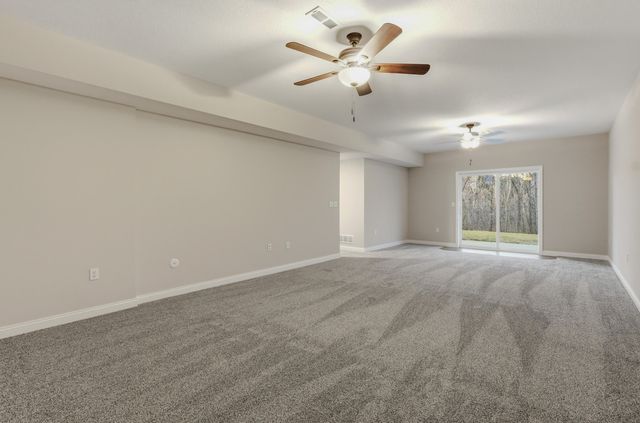 3304 TIMBER RUN DR, Columbia, MO 65203