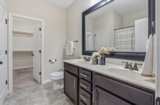 3304 TIMBER RUN DR, Columbia, MO 65203