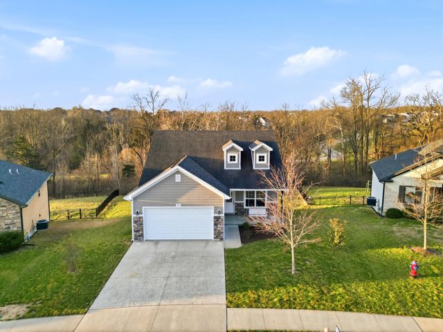 3304 TIMBER RUN DR, Columbia, MO 65203