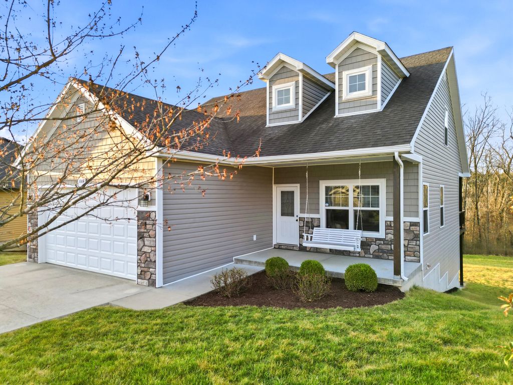 3304 TIMBER RUN DR, Columbia, MO 65203