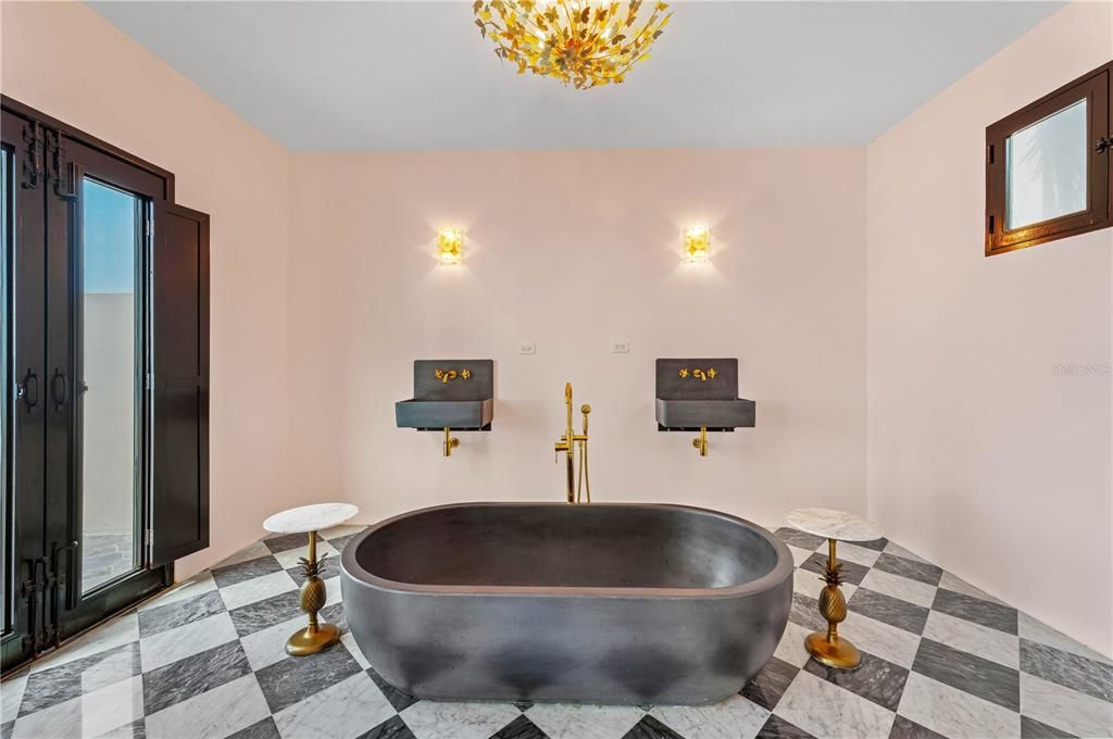 Image 26 of property listing at 254 NORZAGARAY STREET, San Juan, PR 00901