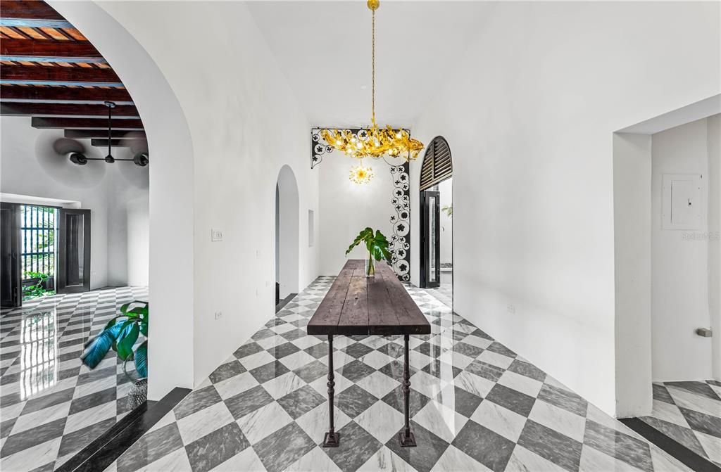 Image 5 of property listing at 254 NORZAGARAY STREET, San Juan, PR 00901