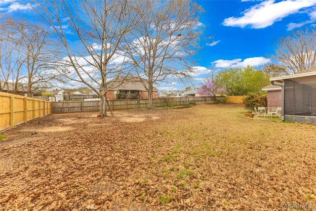 472 RICHFIELD Road, Deatsville, AL 36022