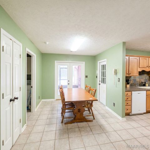 472 RICHFIELD Road, Deatsville, AL 36022