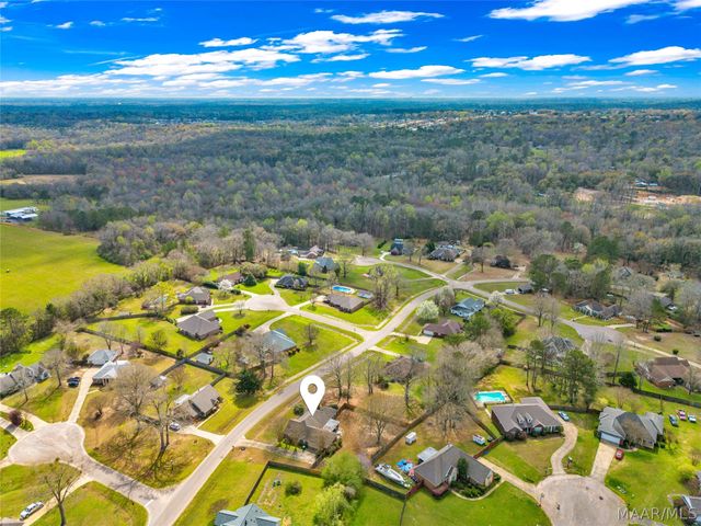 472 RICHFIELD Road, Deatsville, AL 36022