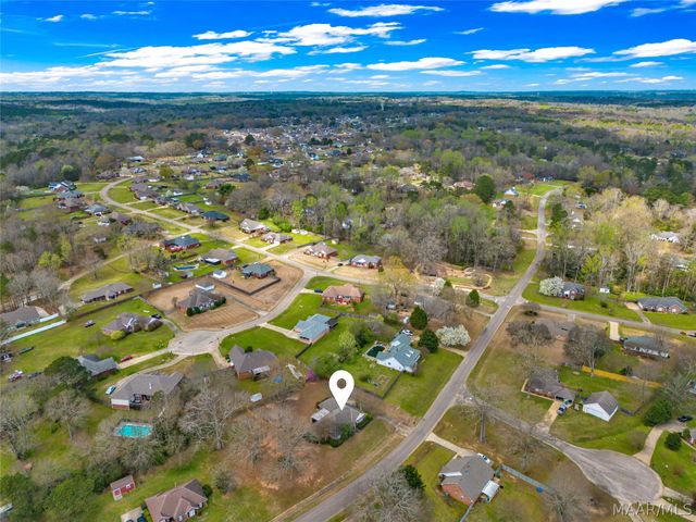 472 RICHFIELD Road, Deatsville, AL 36022