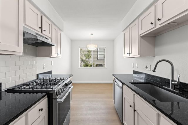 11131 Henge DR, Austin, TX 78759