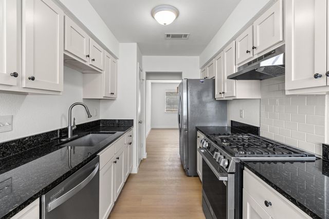 11131 Henge DR, Austin, TX 78759