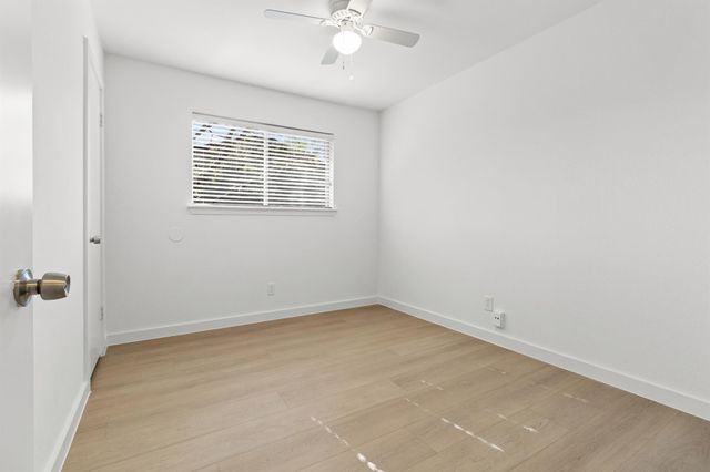 11131 Henge DR, Austin, TX 78759