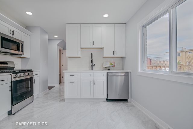 1212 N Wheeling Road, Mount Prospect, IL 60056