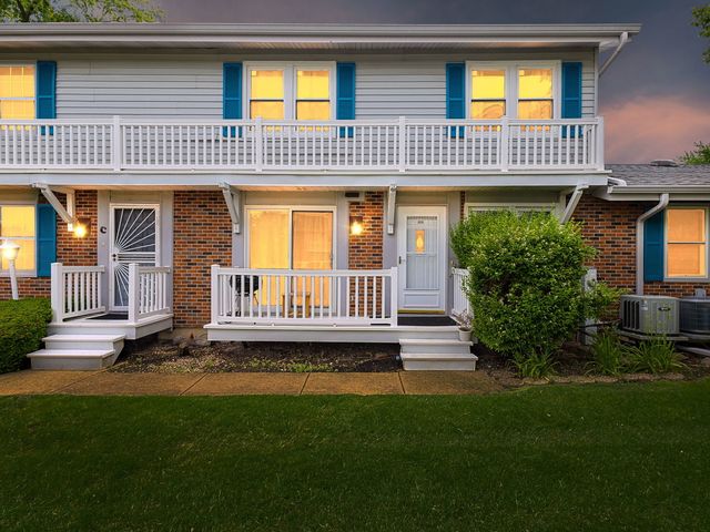 306 Milton Court B, Bloomingdale, IL 60108