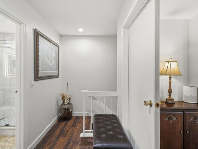 306 Milton Court B, Bloomingdale, IL 60108