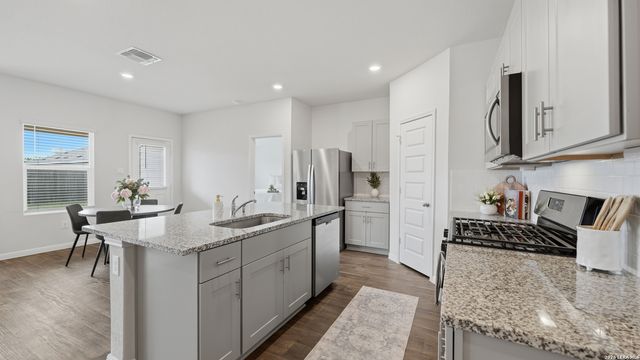 323 Elephants Ear, New Braunfels, TX 78130