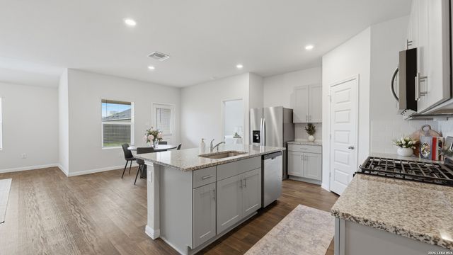 323 Elephants Ear, New Braunfels, TX 78130