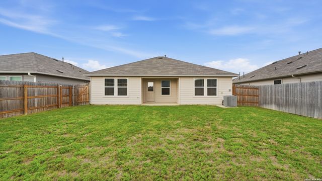 323 Elephants Ear, New Braunfels, TX 78130