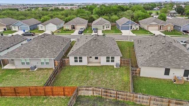 323 Elephants Ear, New Braunfels, TX 78130