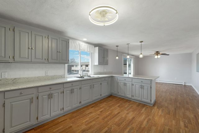 68 Kings Hwy Unit 27, Hampton, NH 03842