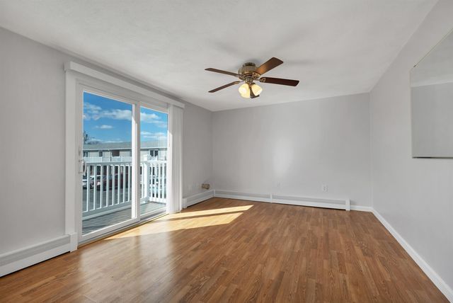 68 Kings Hwy Unit 27, Hampton, NH 03842