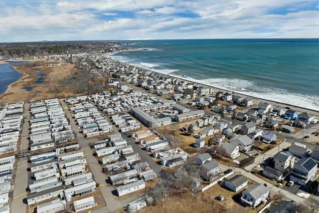 68 Kings Hwy Unit 27, Hampton, NH 03842