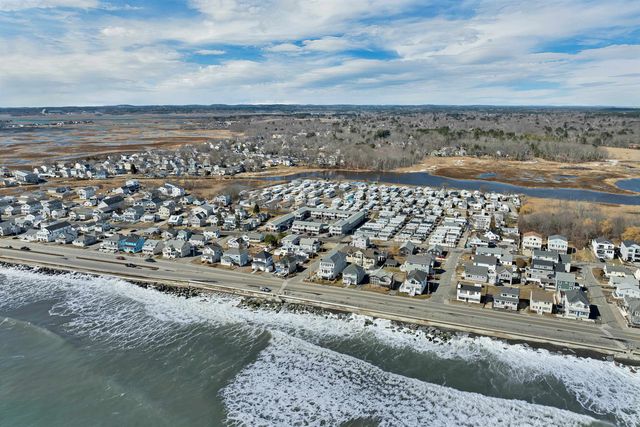 68 Kings Hwy Unit 27, Hampton, NH 03842