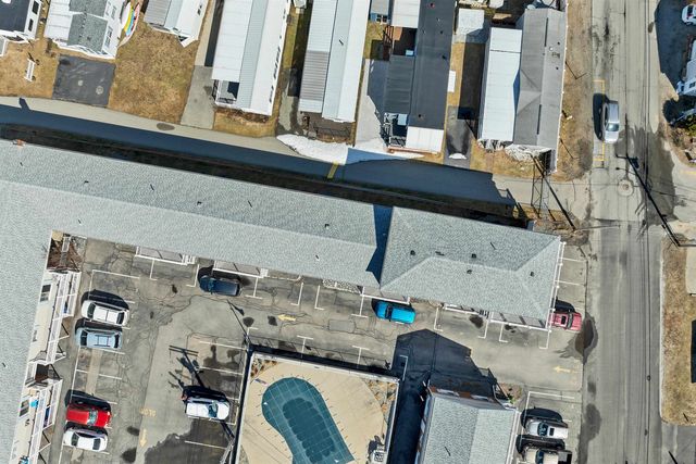 68 Kings Hwy Unit 27, Hampton, NH 03842