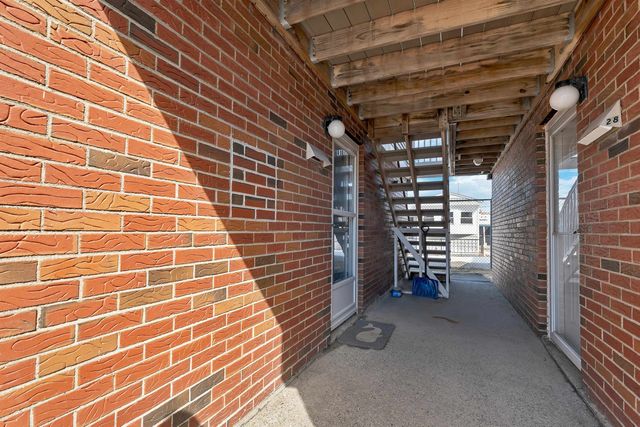 68 Kings Hwy Unit 27, Hampton, NH 03842