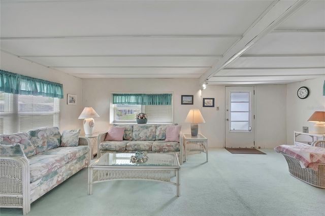 37 WILLIAM PENN WAY 13, Palm Harbor, FL 34684