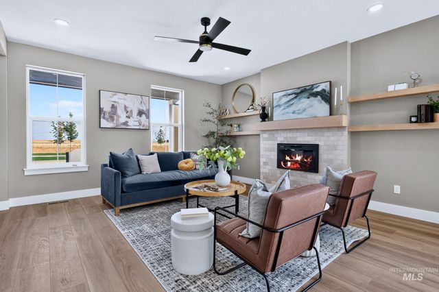 330 E Mayfield Springs Blvd, Boise, ID 83716