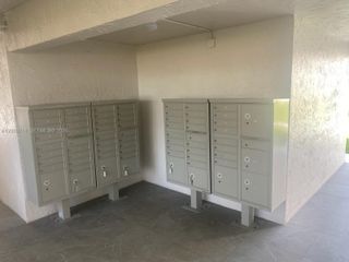 9520 SW 8th St 118, Miami, FL 33174