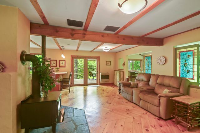 117 Barrett Hill Road, Wilton, NH 03086